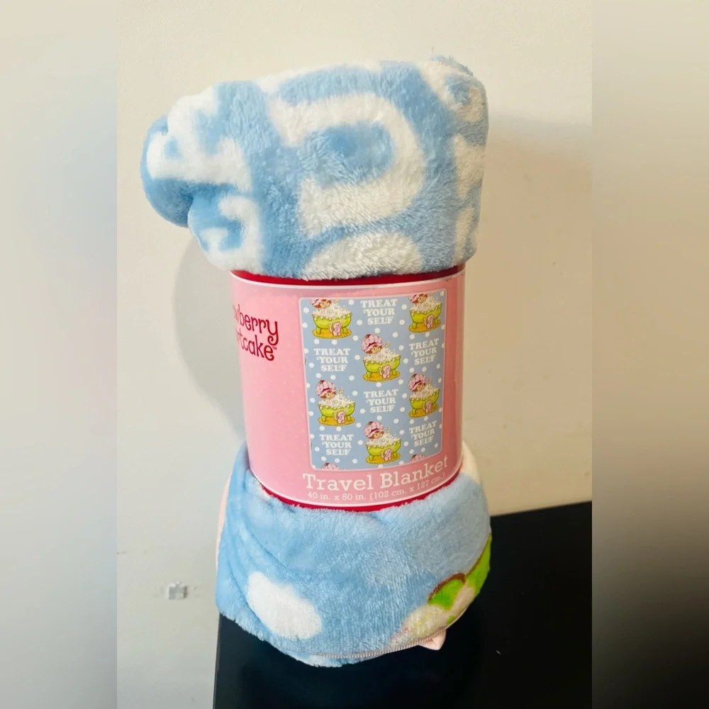 Strawberry Shortcake Plush Throw Travel Blanket